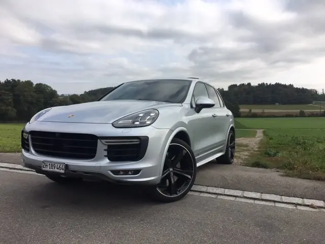 Porsche Cayenne 2016 occasion Oberhasli — 2