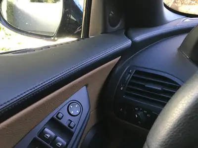BMW M6 Cabrio V10 — Roadster haute performance, 21'430 km seulement — Miniature 11