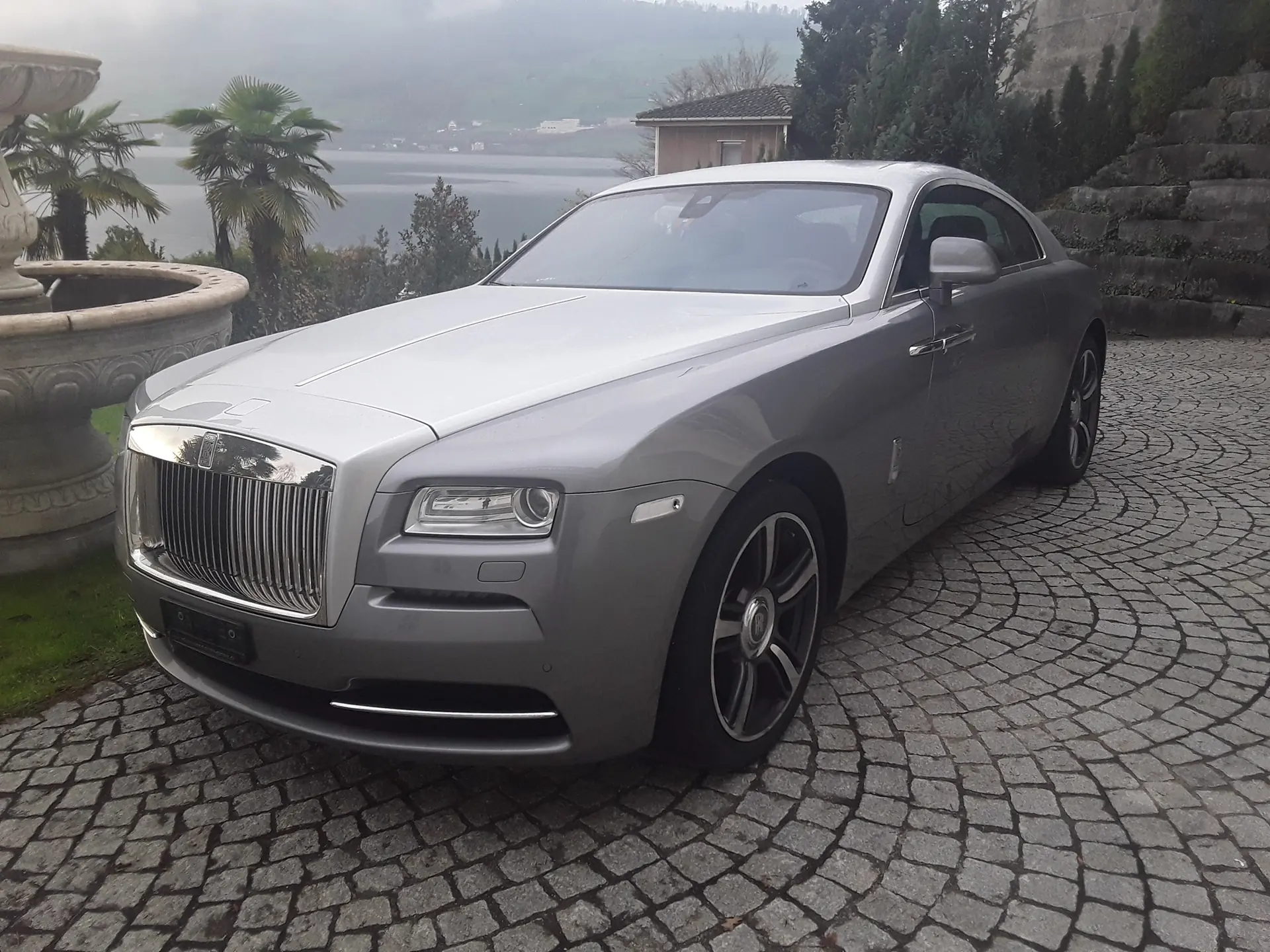 Rolls-Royce Wraith 2016 occasion ZUG — 4