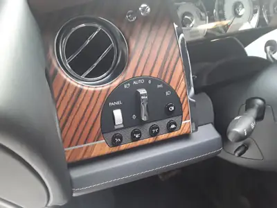 Rolls-Royce Wraith 6.6 V12 Sondermodell « Inspired by Film » — Coupé de prestige CH, 15'000 km — Miniatura 12