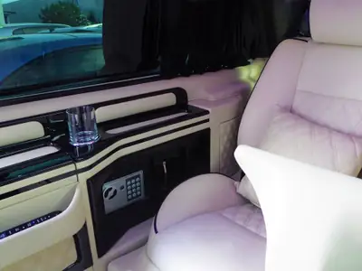 Mercedes-Benz Viano 3.0 CDI — Monospace premium 6 places, Full VIP Package — Miniatura 9