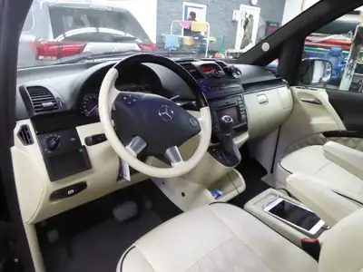 Mercedes-Benz Viano 3.0 CDI — Monospace premium 6 places, Full VIP Package — Miniatura 12