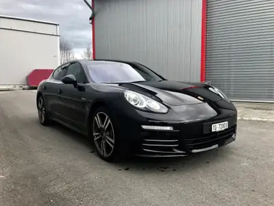 Porsche Panamera 4 3.6 PDK — Berline de prestige, transmission intégrale, 34'640 km seulement — Seitenansicht