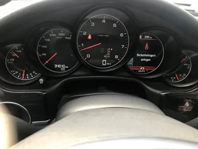 Porsche Panamera 4 3.6 PDK — Berline de prestige, transmission intégrale, 34'640 km seulement — Miniatur 12