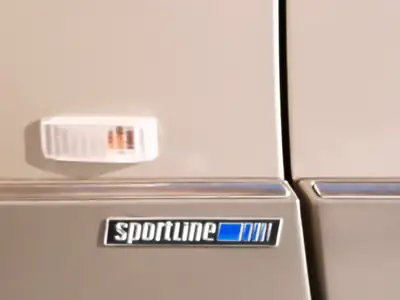 Mercedes-Benz E 320 Cabrio — Élégance classique et performances intemporelles — Miniature 7