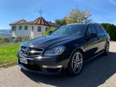 Mercedes-Benz C 63 AMG Break — 457 ch, élégance sportive et polyvalence — Außenansicht