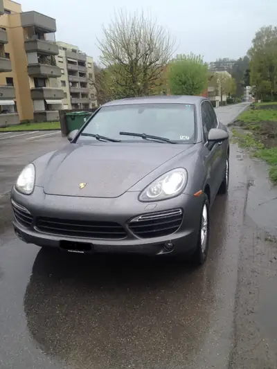 Porsche Cayenne S 2011 — SUV sportif 400 ch, faible kilométrage, sans sinistre — Außenansicht
