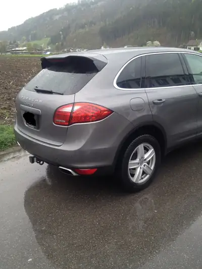 Porsche Cayenne S 2011 — SUV sportif 400 ch, faible kilométrage, sans sinistre — Innenraum