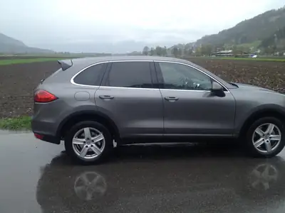 Porsche Cayenne S 2011 — SUV sportif 400 ch, faible kilométrage, sans sinistre — Detail
