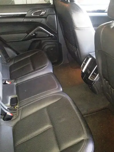 Porsche Cayenne S 2011 — SUV sportif 400 ch, faible kilométrage, sans sinistre — Miniatur 9