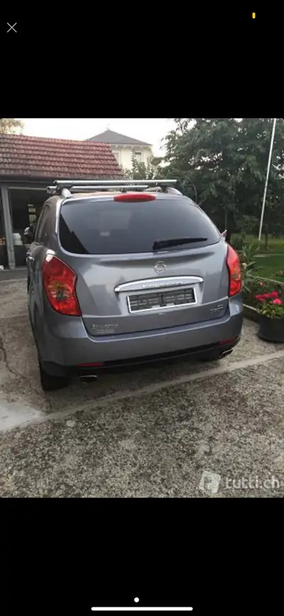 SsangYong Korando 2.0 XVT — SUV compact robuste, faible kilométrage et 5 places — côté