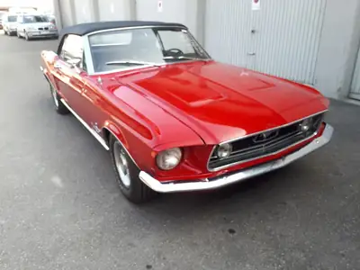 Ford Mustang Cabrio 1968 — Légende américaine décapotable, moteur 4.7L — arrière