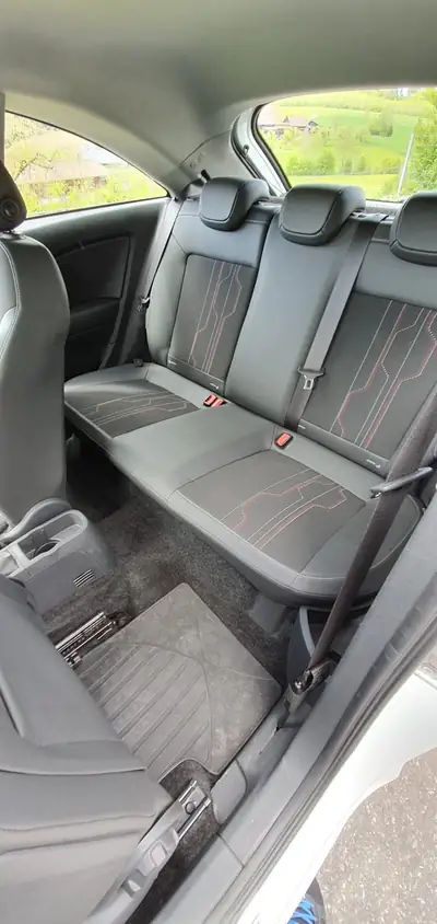 Opel Corsa 1.4 TP Active Edition — Citadine fiable, entretien économique — Detail