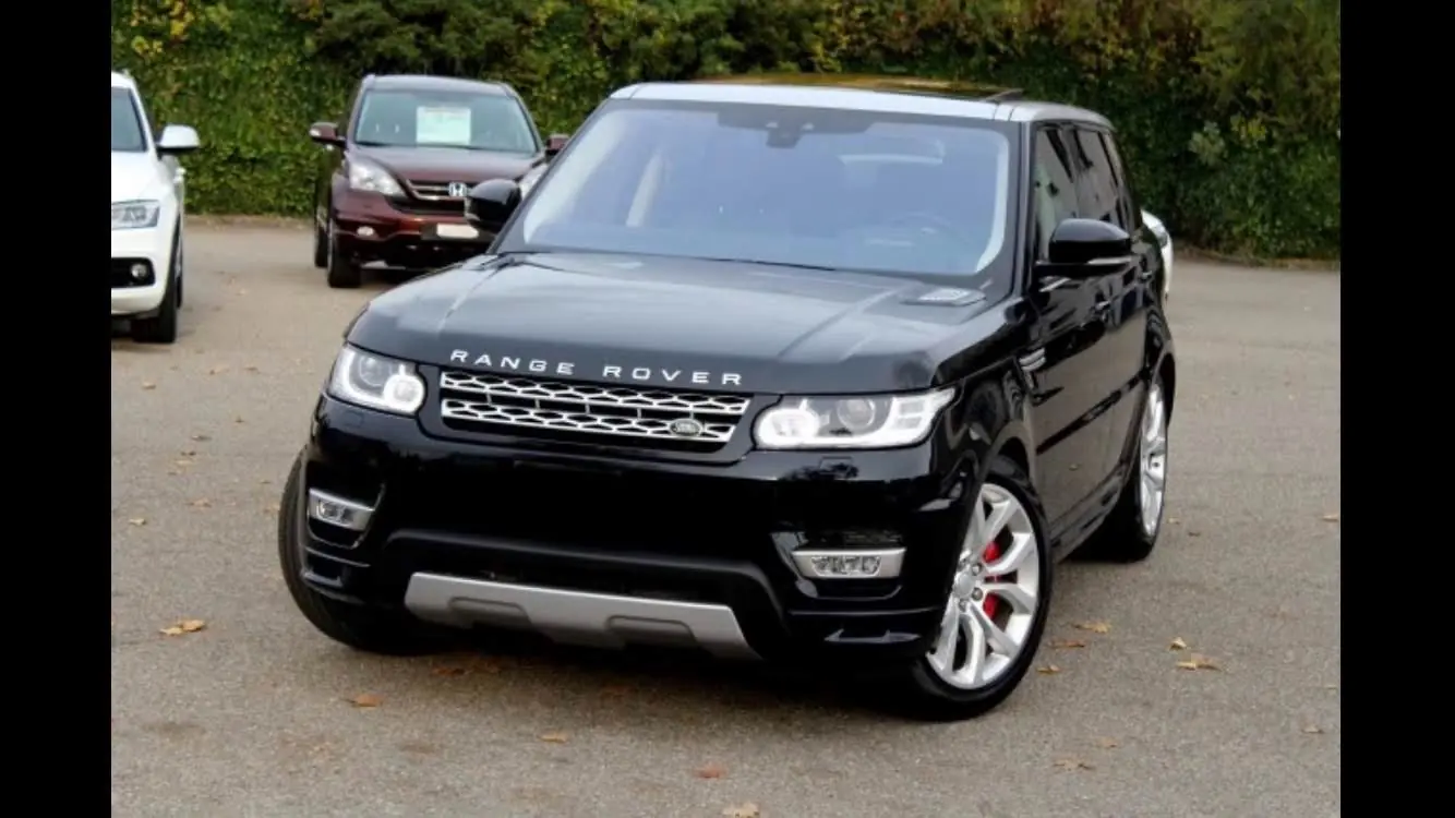 Land Rover Range Rover Sport 3.0 SDV6 — Dynamique puissant, 63'000 km seulement — vista esterna