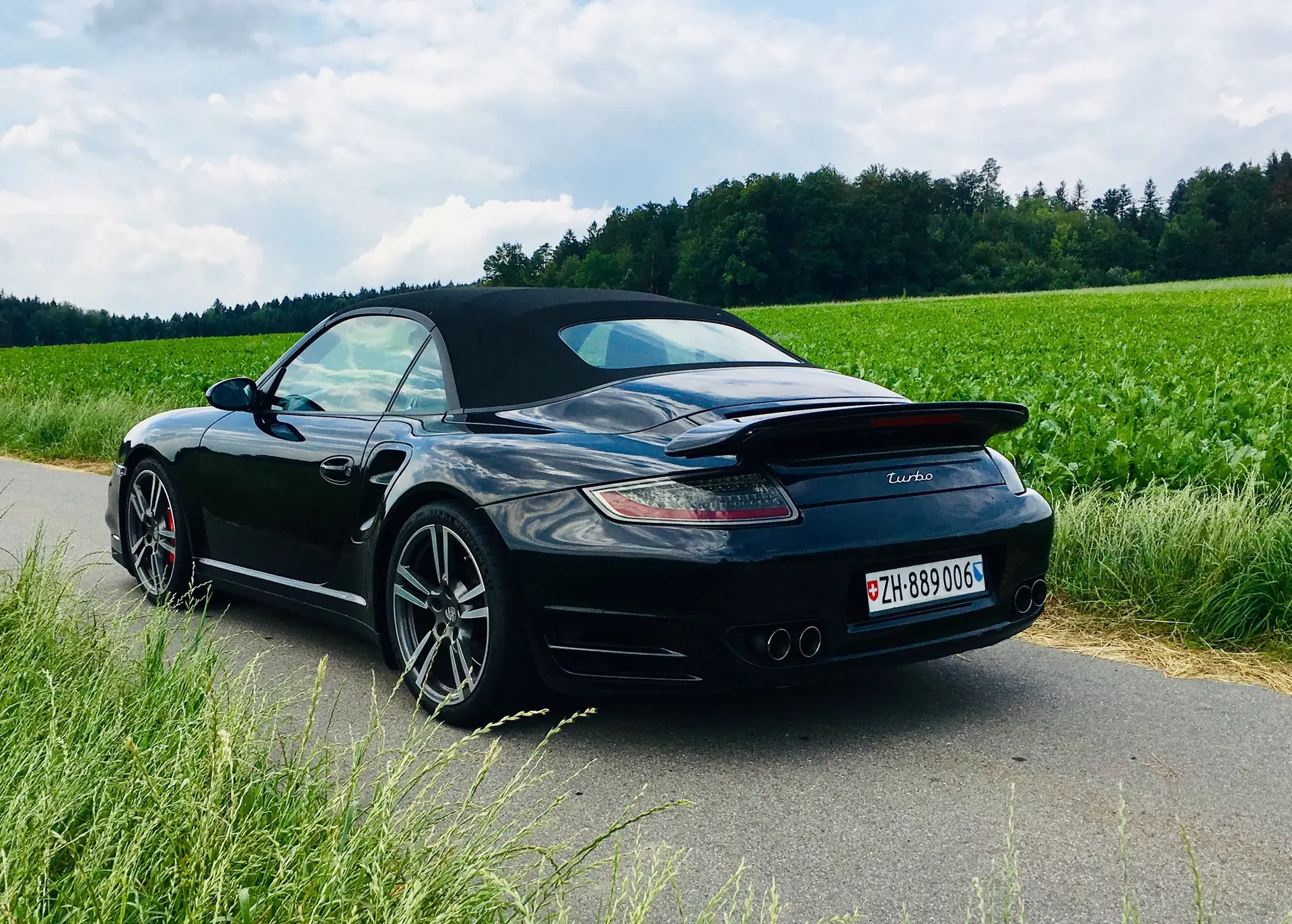 Porsche 911 Cabrio Turbo Tiptronic — Roadster légendaire, 480 ch, intérieur premium — Außenansicht