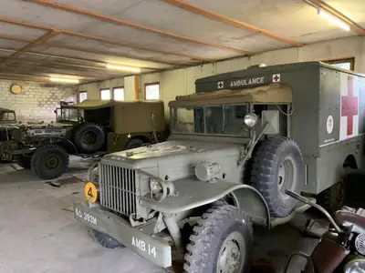 Dodge WC KD-64 1944 — Véhicule militaire de collection d'exception, sans accident — vue extérieure