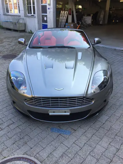 Aston Martin DBS Volante Touchtronic 2 — Cabriolet sportif 517 ch, faible kilométrage — tableau de bord