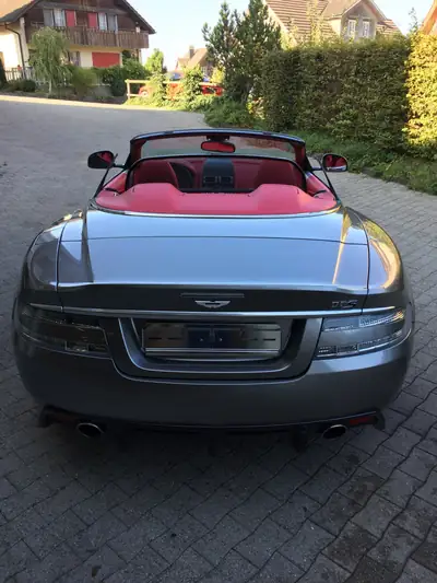 Aston Martin DBS Volante Touchtronic 2 — Cabriolet sportif 517 ch, faible kilométrage — Miniature 8