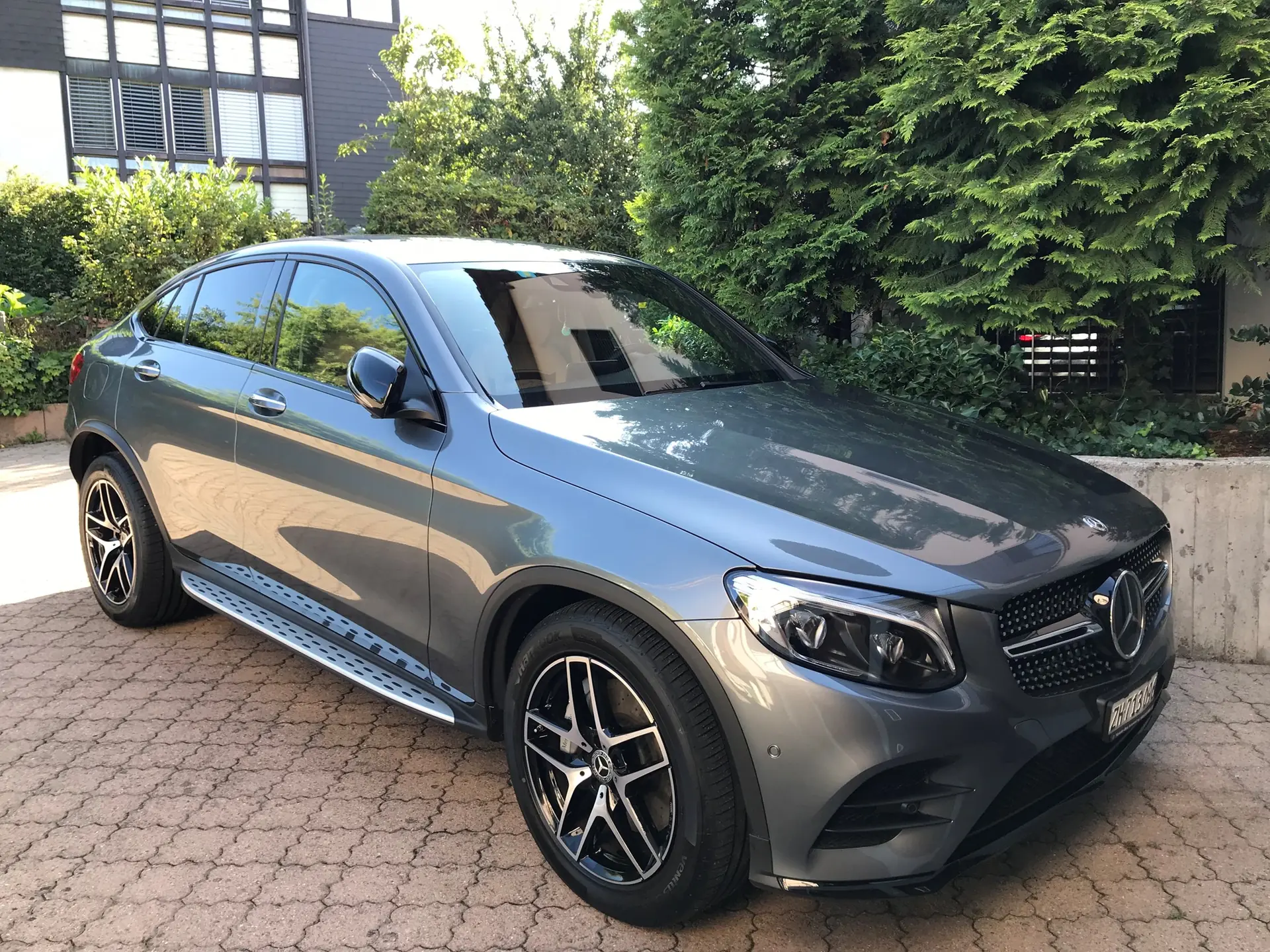 Mercedes-Benz GLC Coupé 250 4Matic — SUV premium 24 000 km, sans sinistre — vista esterna