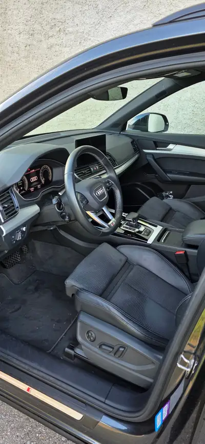 Audi Q5 50 TFSI e PHEV S line — SUV hybride rechargeable, 22'000 km, véhicule suisse — intérieur