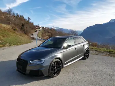 Audi RS3 Sportback 2.5 TFSI quattro — 367 ch, état impeccable, service récent — vista esterna