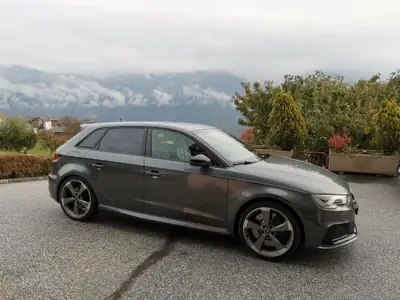Audi RS3 Sportback 2.5 TFSI quattro — 367 ch, état impeccable, service récent — Miniatura 13