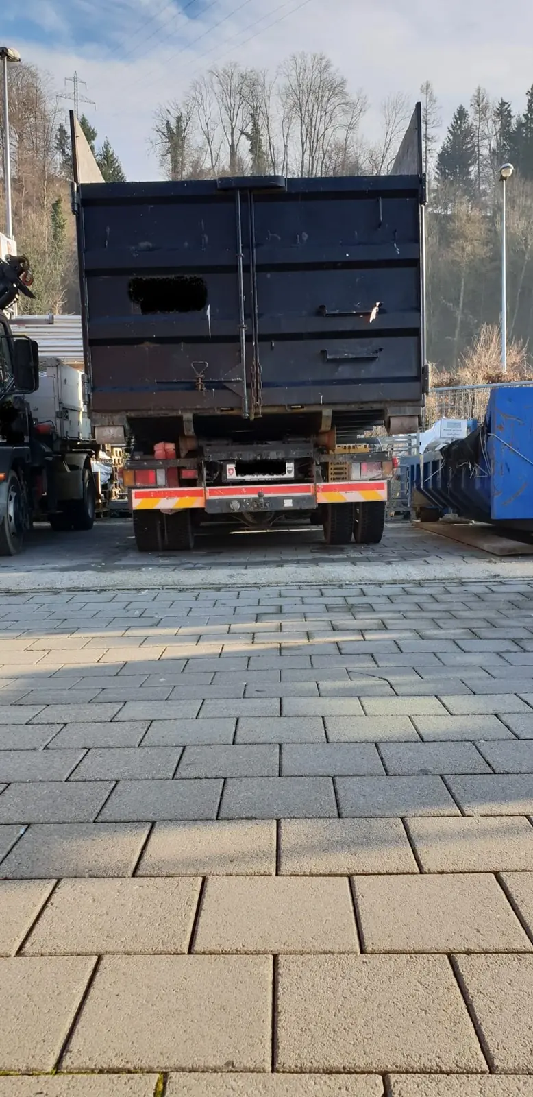Isuzu Npr 75 2015 occasion Renens — 4