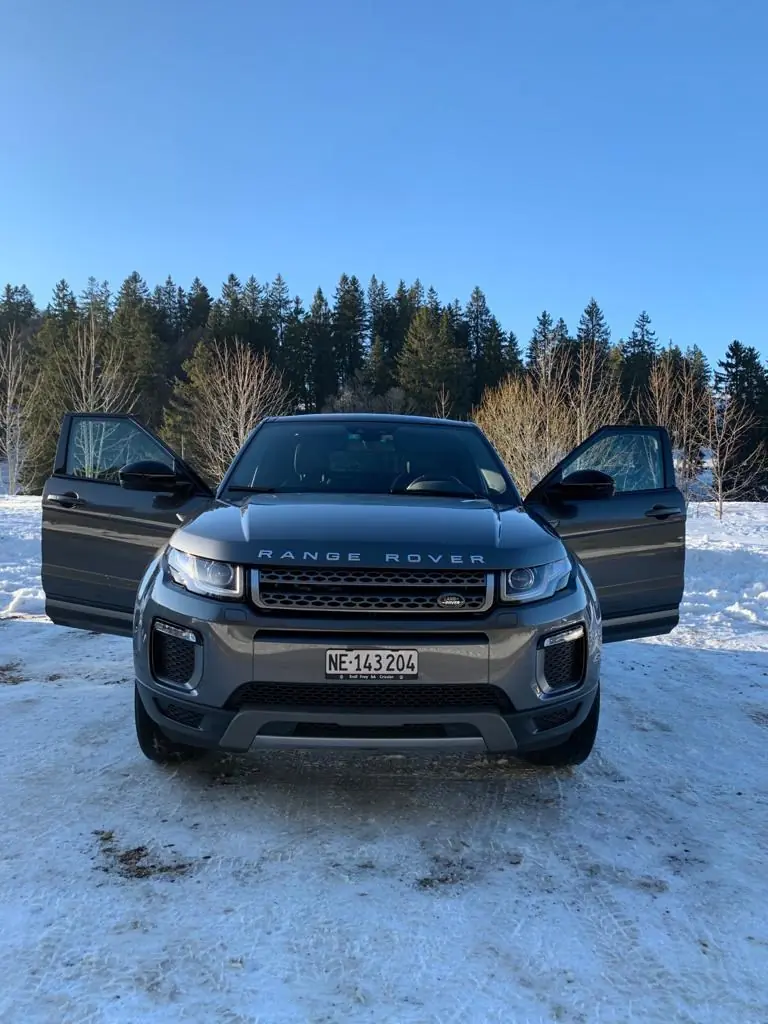 Range Rover Evoque 2.0 TD4 HSE — Diesel efficace, 66'000 km, transmission automatique — vue extérieure