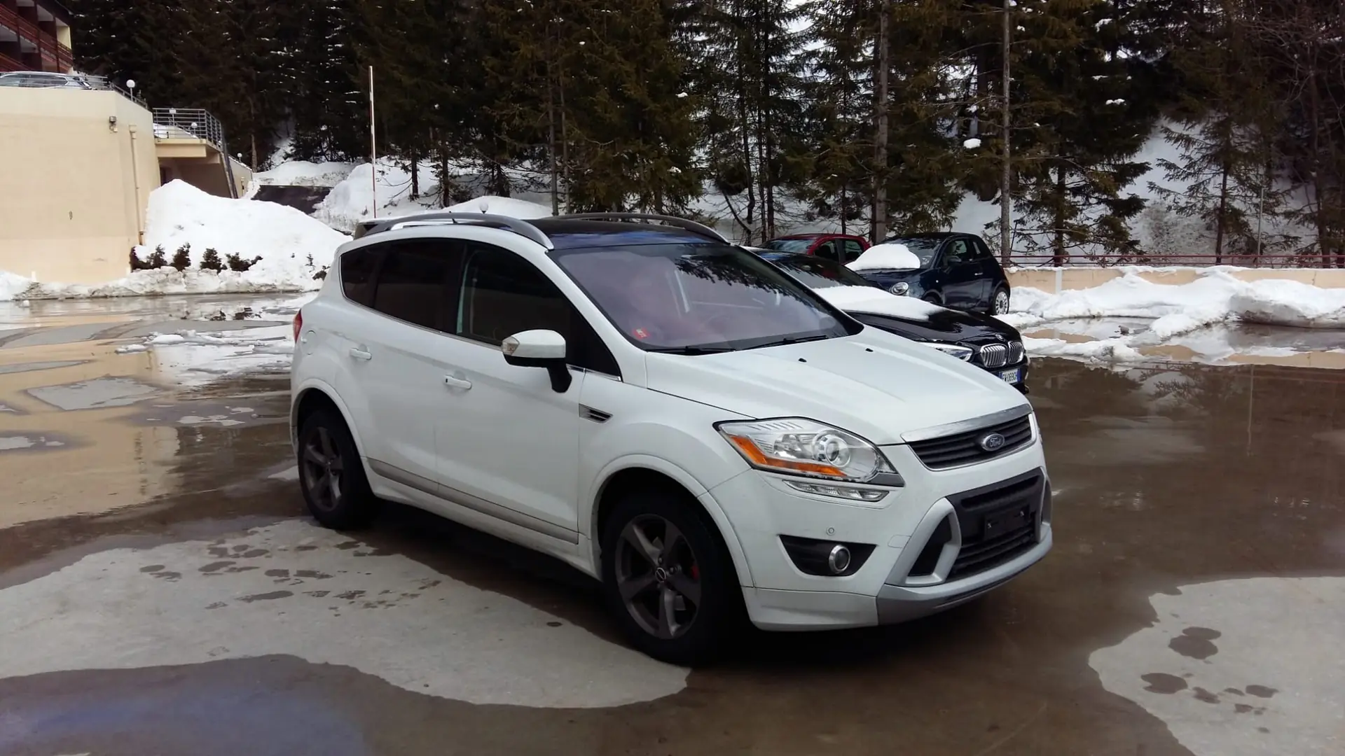 Ford Kuga 2011 occasion Crans Montana — 4