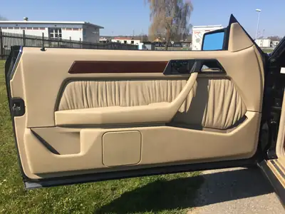 Mercedes-Benz E 320 Cabrio — Cabriolet élégant des années 90, entretien impeccable — Miniatura 16