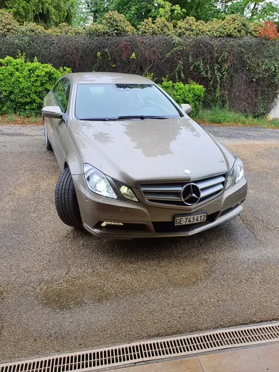 Mercedes-Benz E 350 CGI — Coupé élégant, motorisation puissante, 98'000 km — Außenansicht