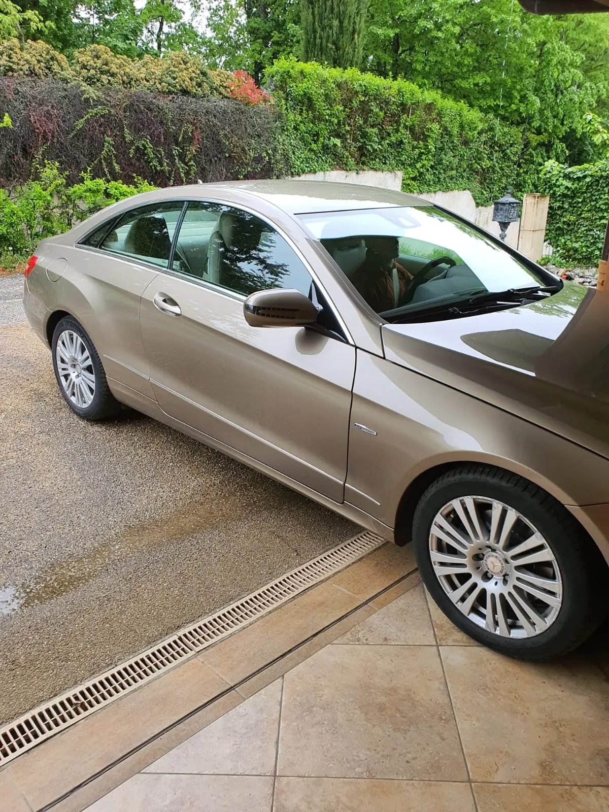 Mercedes-Benz Classe E 2009 occasion Clarens — 5