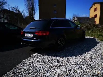 Audi A4 Avant 3.2 FSI Quattro — Break de prestige, motorisation essence performante — interni