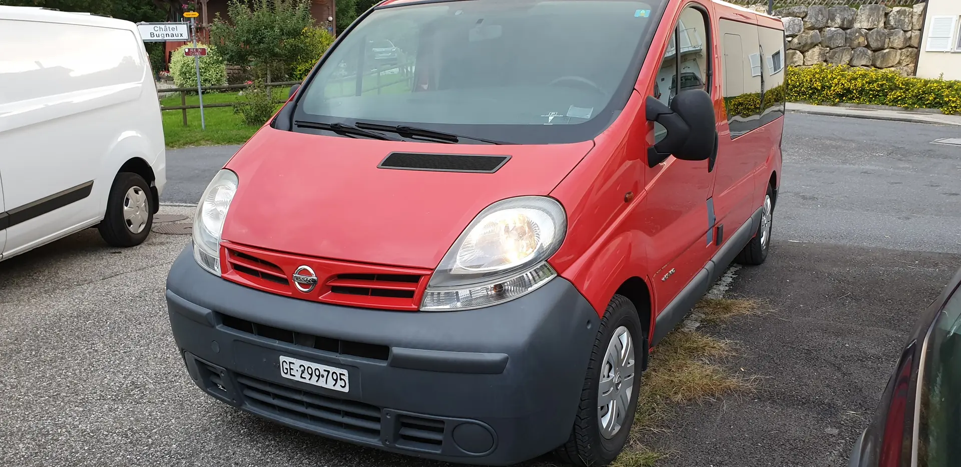 Nissan Primastar 2.5 dCi — Monospace utilitaire 9 places, diesel fiable — vista esterna