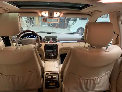 Mercedes-Benz S 500 L — Berline de prestige V8, histoire automobile certifiée — Miniatura 13