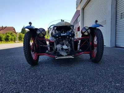 Morgan Threewheeler Supersports 1931 — Légendaire britannique, moteur JAP, fraîchement révisé — intérieur