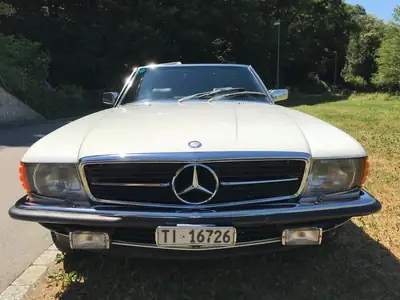 Mercedes-Benz 280 SEL 1981 — Cabriolet classique, 185 ch et design intemporel — Detail