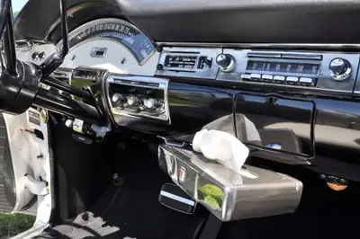 Ford Fairlane 500 Retractable Skyliner 1957 — Cabriolet légendaire, toit rétractable unique — Miniatur 13
