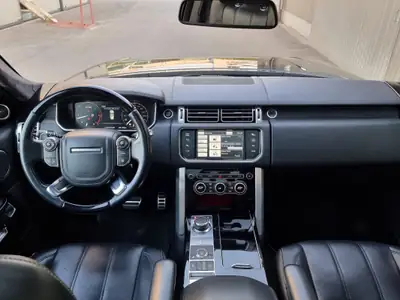 Land Rover Range Rover 4.4 TDV8 Autobiography Black — Prestige et performance diesel — Miniatura 10