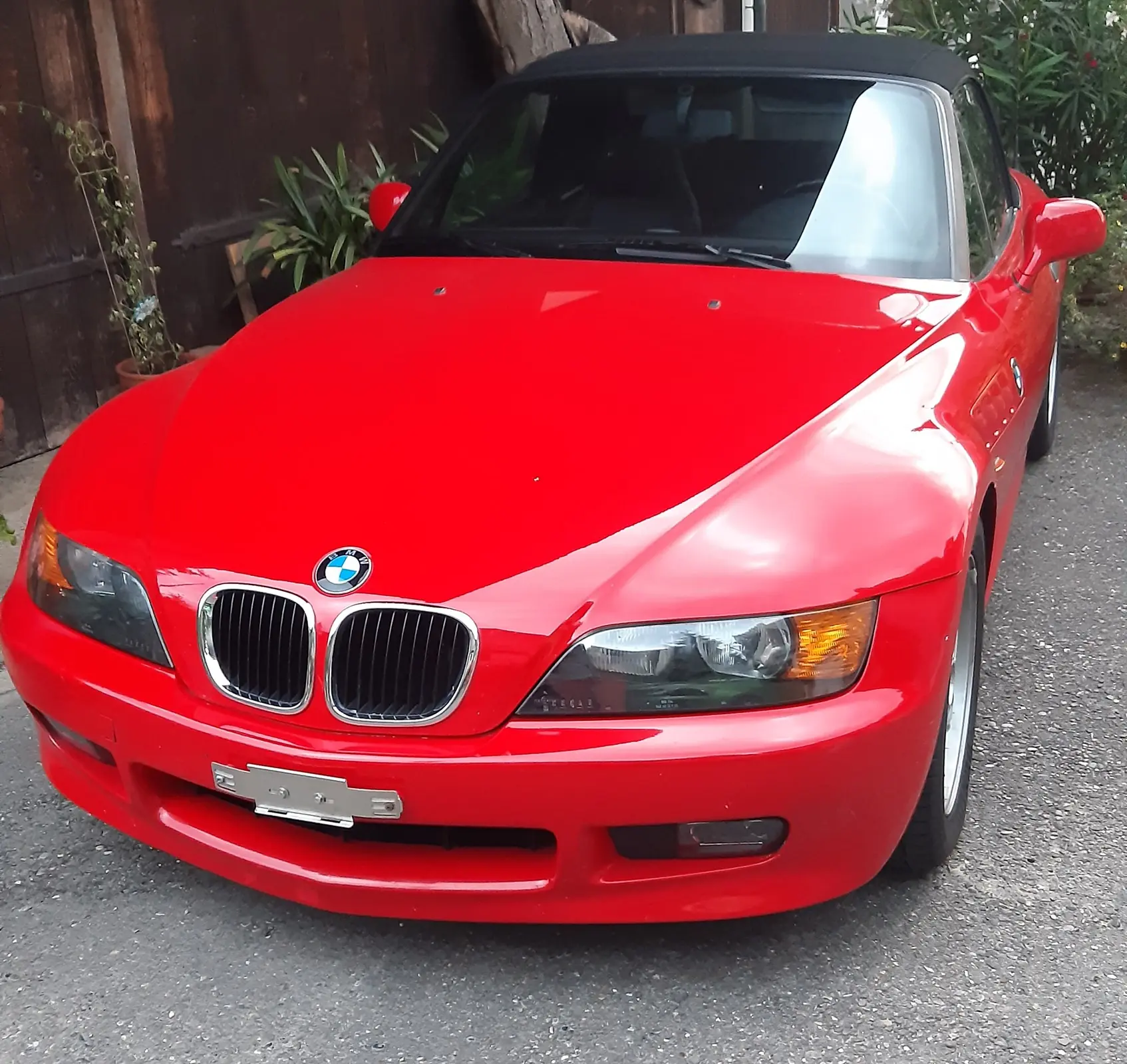 BMW Z3 1.8i Roadster 1996 — Cabriolet classique, moteur performant, contrôle technique neuf — vue extérieure