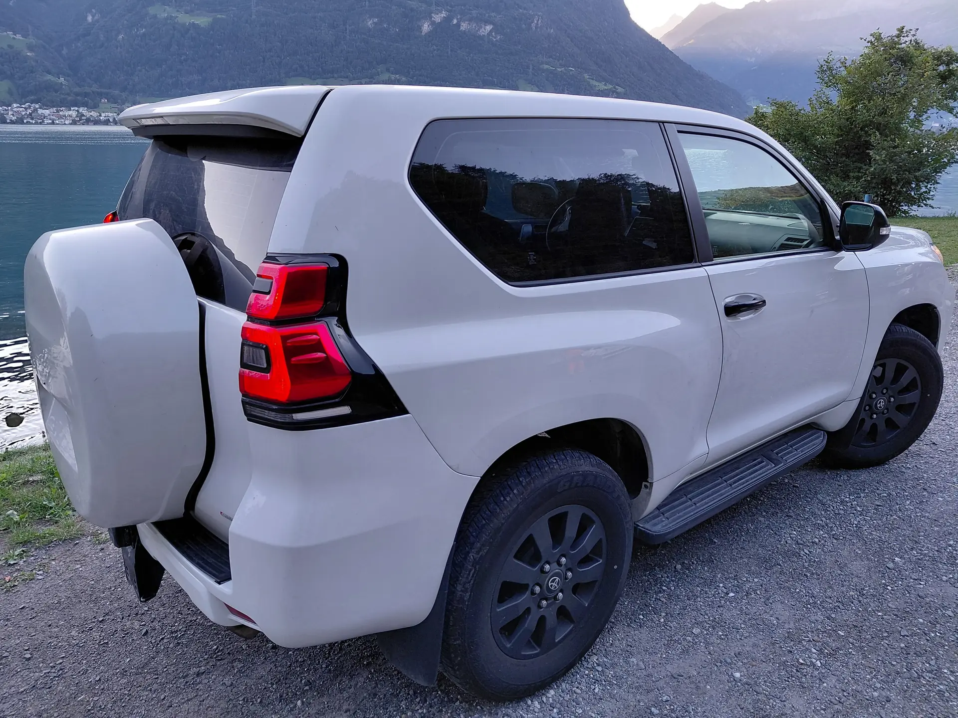 Toyota Land Cruiser 2018 occasion Beatenberg — 4