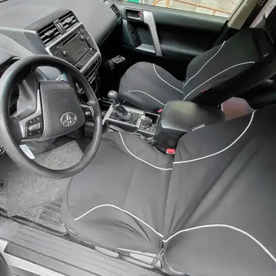 Toyota Land Cruiser 3.0 TD — Robustesse légendaire, motorisation diesel fiable et attelage professionnel — Miniature 12