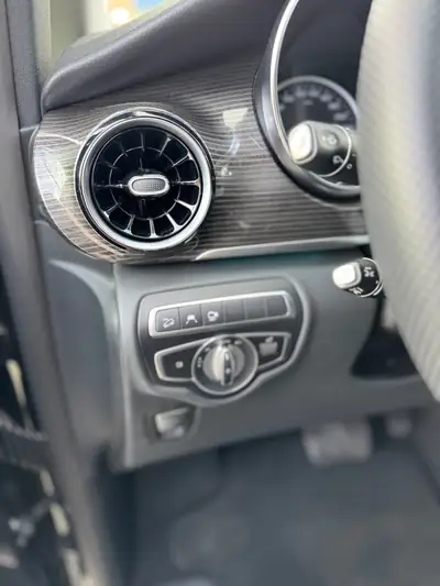 Mercedes-Benz V 300 d ExtraLang — Monospace 8 places diesel, 4Matic, 33'000 km — Miniatur 8