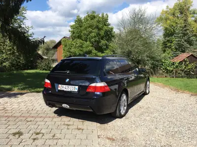 BMW 530xd Touring Steptronic — Break diesel robuste, service neuf, sans sinistre — vista esterna