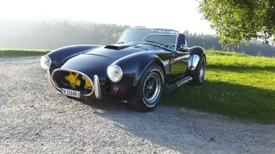 AC Cobra 427 — Légendaire cabriolet de 1971, 67'000 km, inscription vétéran — vista esterna