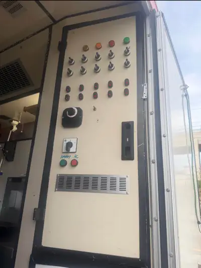 IVECO Daily 35 S 13 — Utilitaire robuste diesel, 183 000 km, châssis-cabine fiable — Seitenansicht