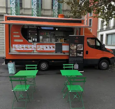 IVECO Daily 35 S 13 — Utilitaire robuste diesel, 183 000 km, châssis-cabine fiable — Außenansicht