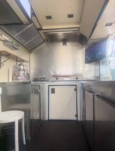 IVECO Daily 35 S 13 — Utilitaire robuste diesel, 183 000 km, châssis-cabine fiable — Detail