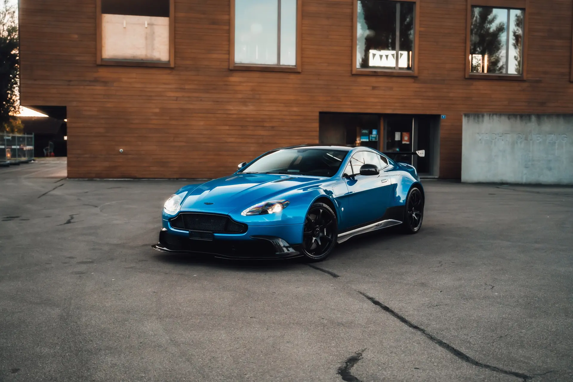 Aston Martin V8 Vantage 2018 occasion Zürich — 2