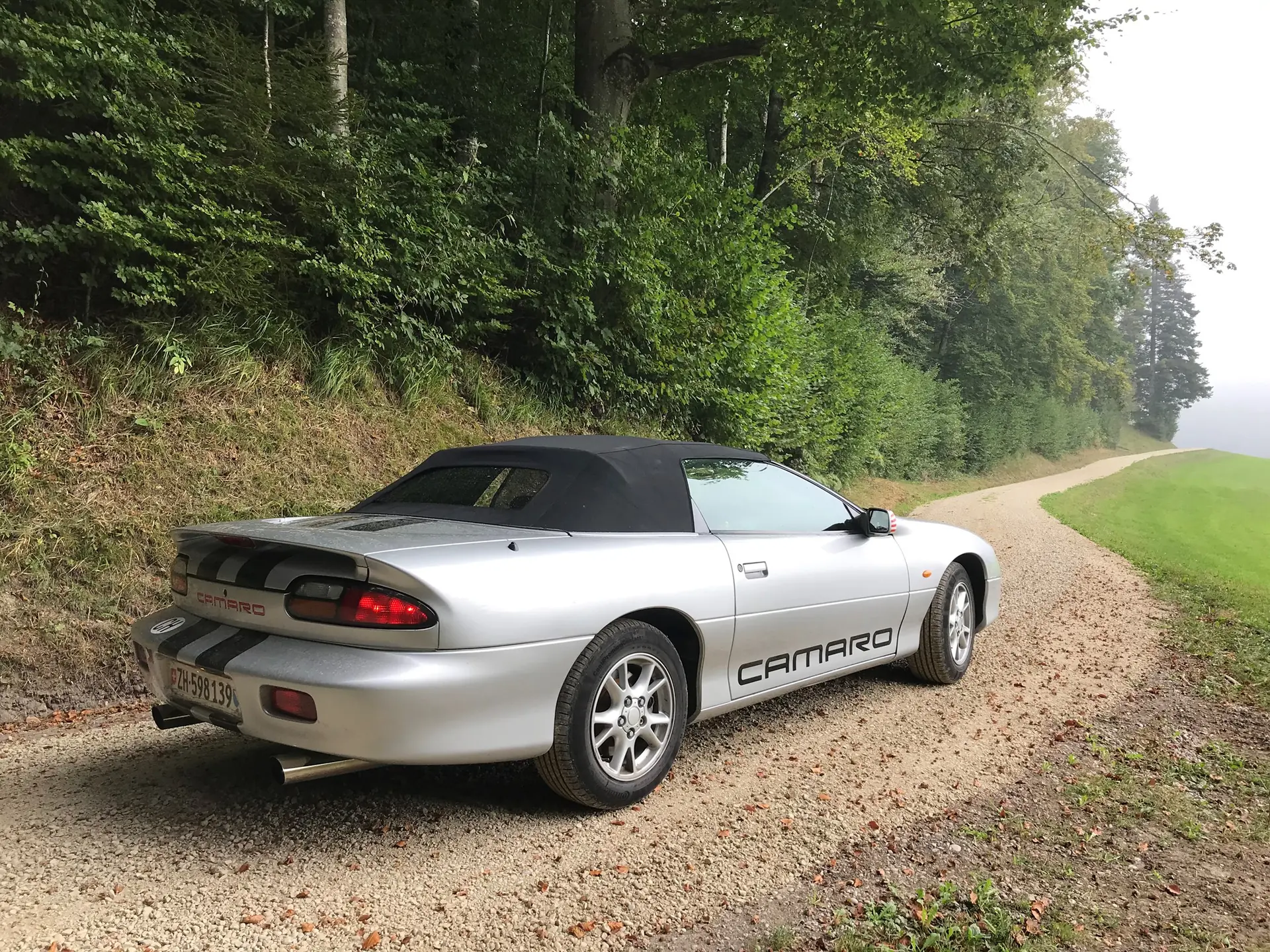 Chevrolet Camaro Convertible 2000 — Cabriolet légendaire, entretien irréprochable — vista esterna